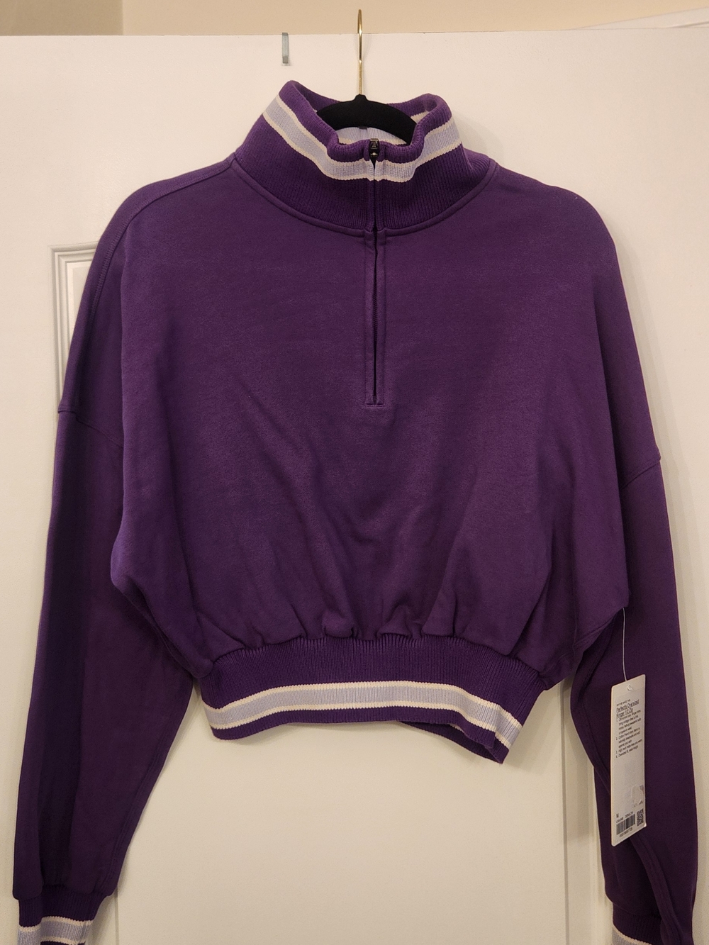 lululemon athletica Cropped Purple Half-Zip Sweatshirt with White Trim
